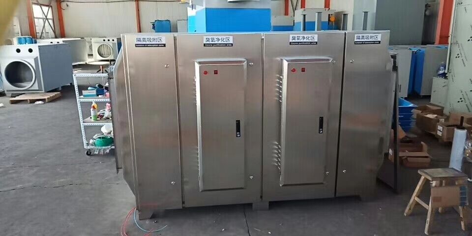 塑料制品車間廢氣處理設備無任何機械動作，無噪音，無需專人管理和日常維護，只需作定期檢查，本設備能耗低，設備風阻極低＜50pa,可節(jié)約大量排風動力能耗。